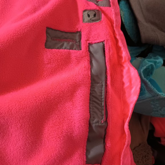 VGUC ~ Champion's Youth's Venture Loft Hooded & Lined Puffer Coat Size XL(14-16) - Picture 7 of 7